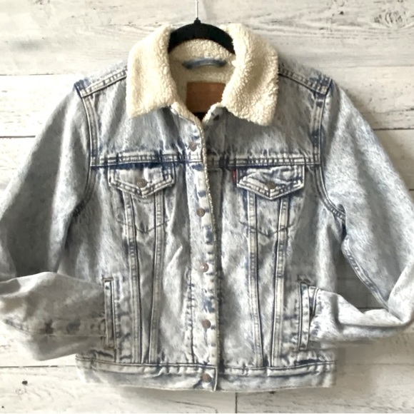 Levi’s Sharpa Jeans Jacket • Size M - Picture 1 of 5